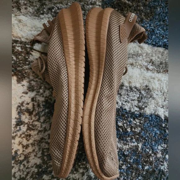 Designed 2020 Beige Mesh Men's Sneakers Rubber Sole Ultralight Non-slip Sz 45 - Picture 3 of 10